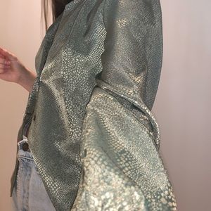 ✨Vintage Snake Print Blouse